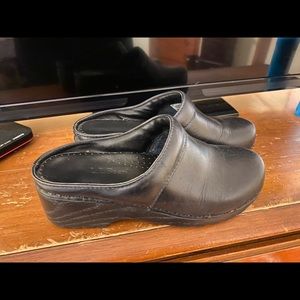 Women’s L.L. Bean Clogs